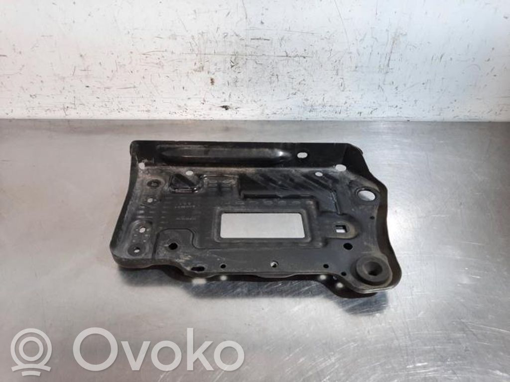 Mercedes-Benz CLA C117 X117 W117 Support boîte de batterie