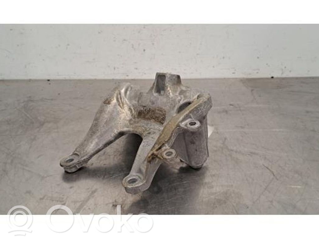 Gearbox mounting bracket   4M0199308BF,4M0199308BF