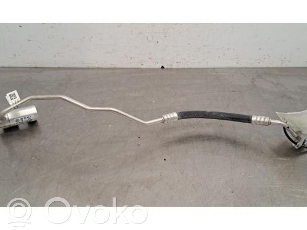 Audi e-tron Ilmastointilaitteen putki (A/C) 