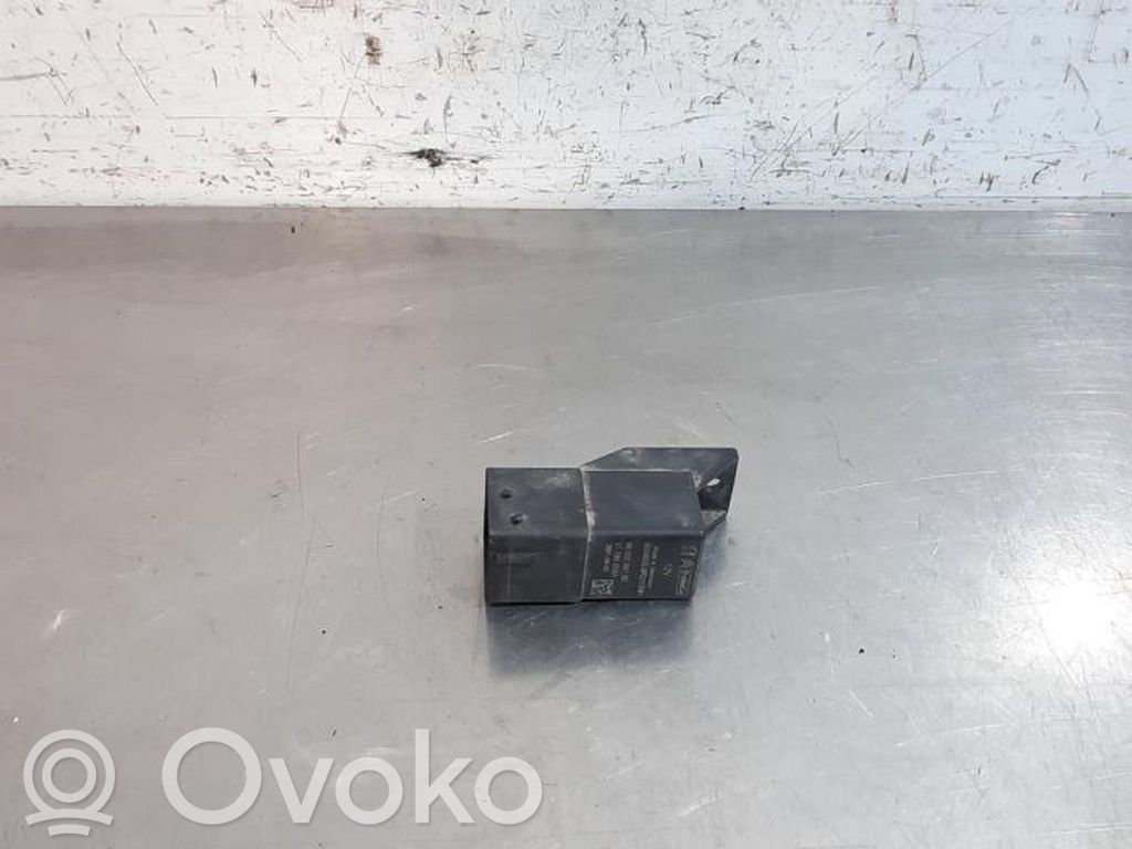 Opel Vivaro Relè preriscaldamento candelette