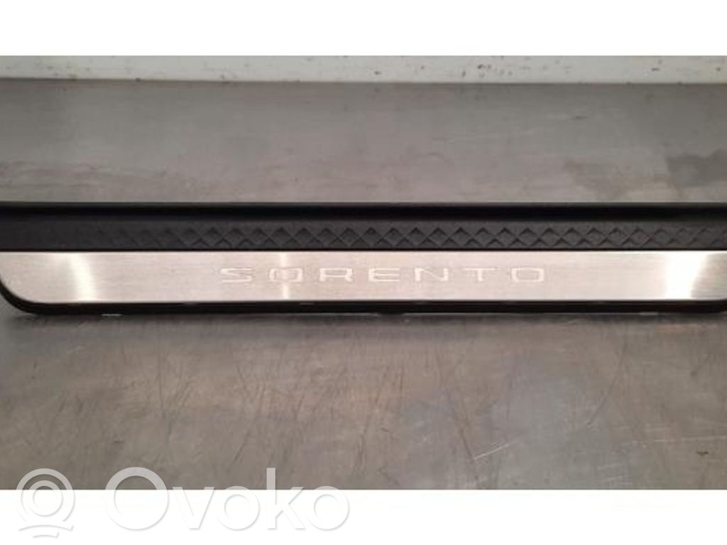 KIA Sorento IV Garniture marche-pieds avant