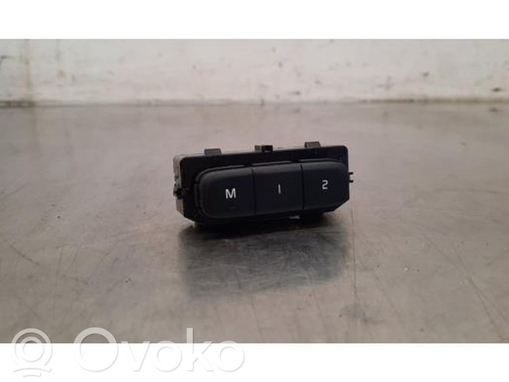 Volvo XC40 Comutator comandă scaune