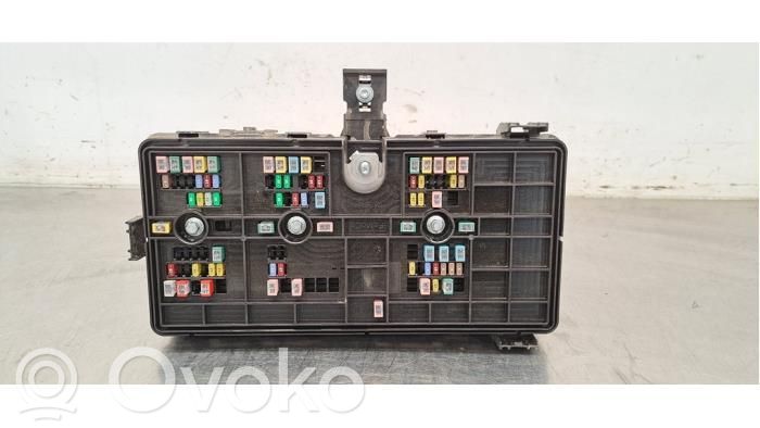 Volkswagen Amarok II Fuse box set 