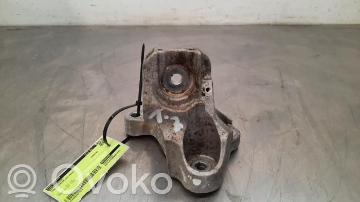 Ford Ranger IV Engine mount bracket 