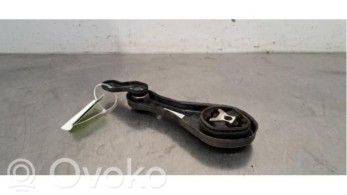 Skoda Kamiq Gearbox mounting bracket 
