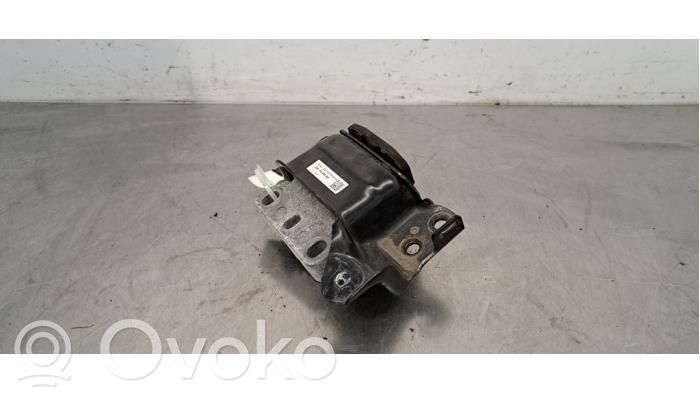 Engine mount bracket   2Q0199555BD,2Q0199555BD