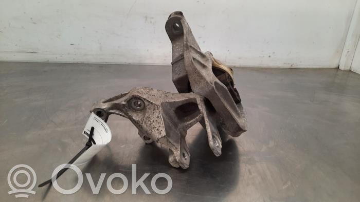 Peugeot Expert Engine mount bracket 