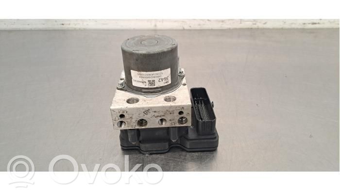 Opel Insignia B ABS bloks 