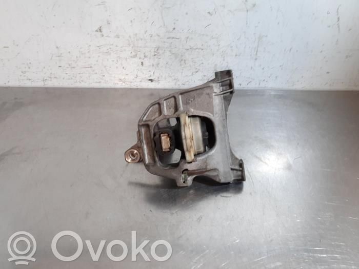 Peugeot Expert Engine mount bracket 