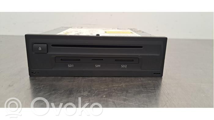 Unité / module navigation GPS   8V1035035D,8V1035035D