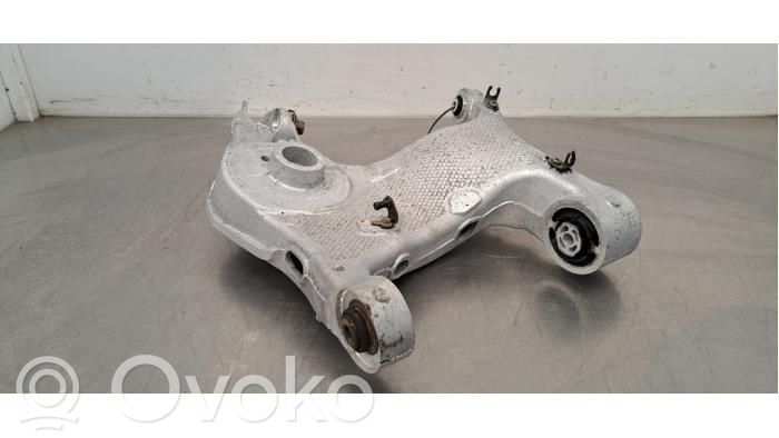 Land Rover Range Rover Velar Wahacz tylny 