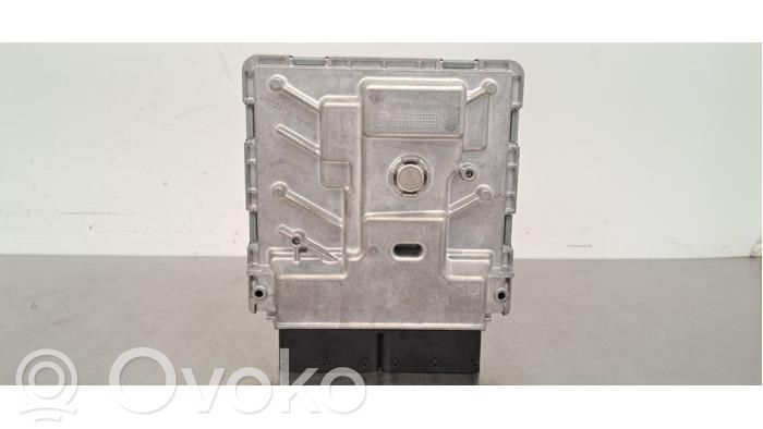 Volkswagen Golf VIII Engine control unit/module 