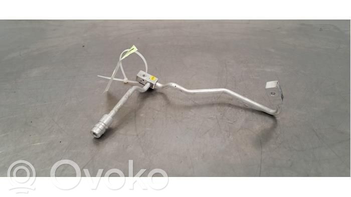 Audi Q4 e-tron Ilmastointilaitteen putki (A/C) 