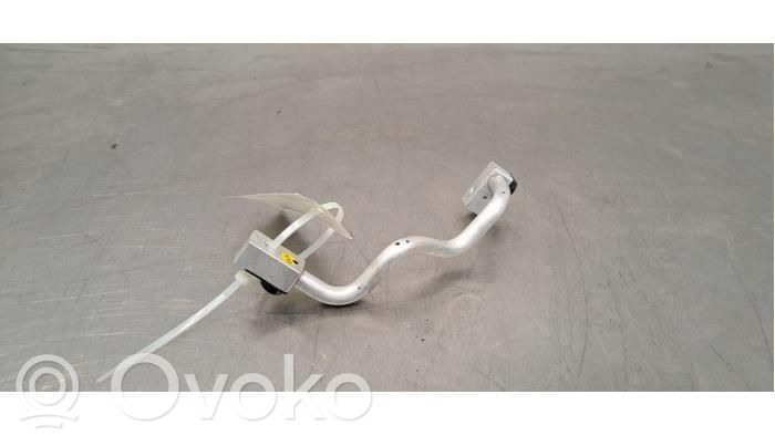 Audi Q4 e-tron Ilmastointilaitteen putki (A/C) 