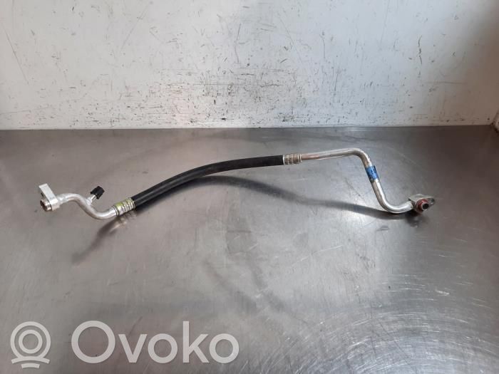 Ford Transit Courier Ilmastointilaitteen putki (A/C) 