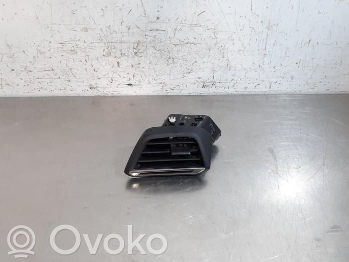 Peugeot 208 II Rejilla de ventilación central del panel