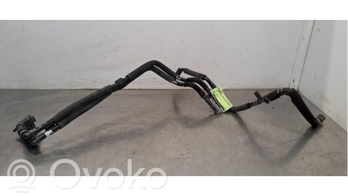 Audi e-tron Engine coolant pipe/hose 