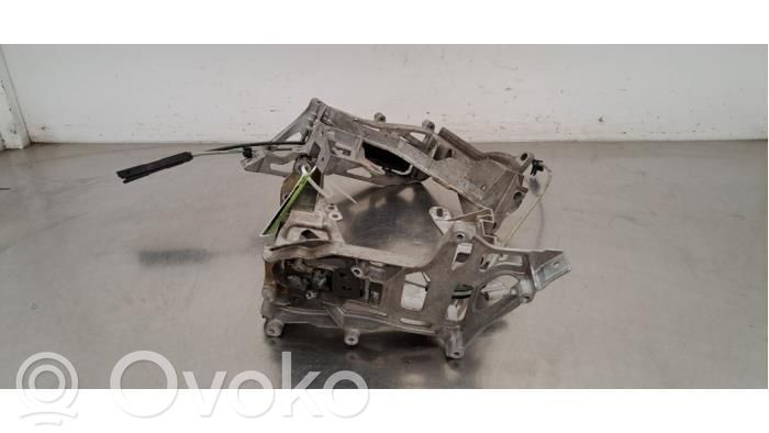 Mercedes-Benz C W205 Staffa faro/fanale