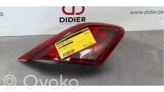 Rear/tail lights   39012623,028741433803,028750411206,39068623,460034366