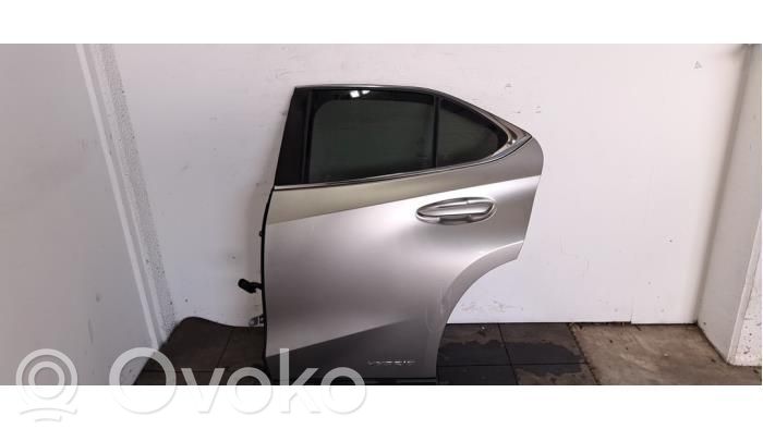 Lexus UX Galinės durys 