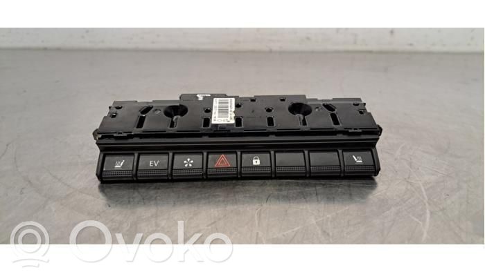 Renault Arkana Comutator lumini pericol 