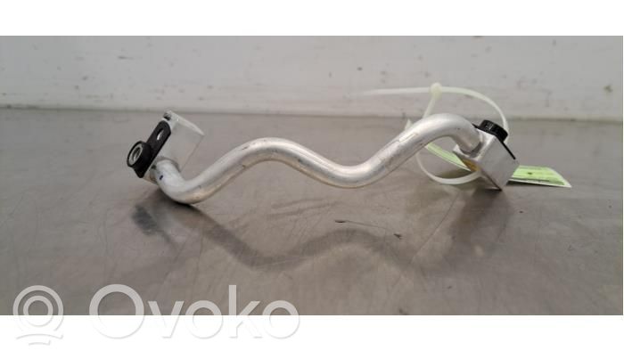 Audi Q4 e-tron Ilmastointilaitteen putki (A/C) 