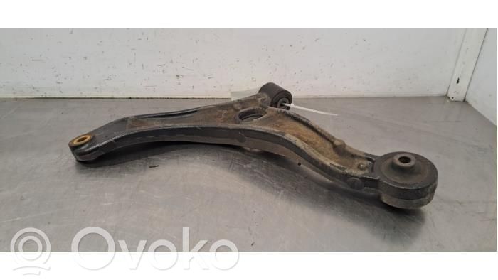 Front control arm   8200688875,8550506880,8550506880