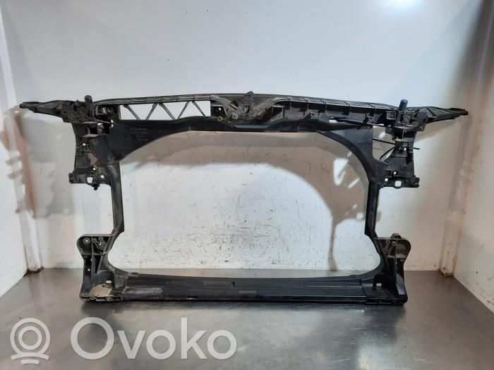 Audi A7 S7 4G Pas przedni 