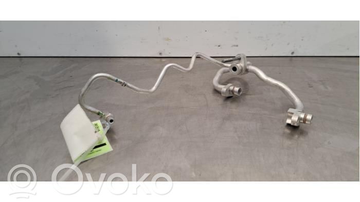 Renault Megane E-Tech Ilmastointilaitteen putki (A/C) 