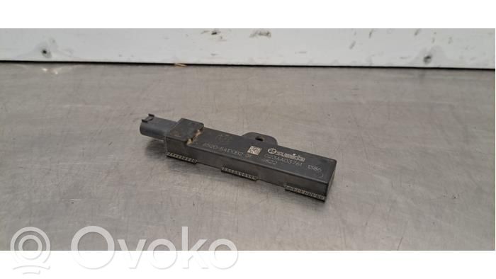 Antena systemu bezkluczykowego   65205A1D0B2