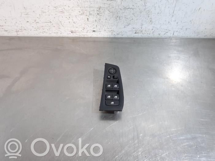 BMW 1 F40 Przyciski szyb 