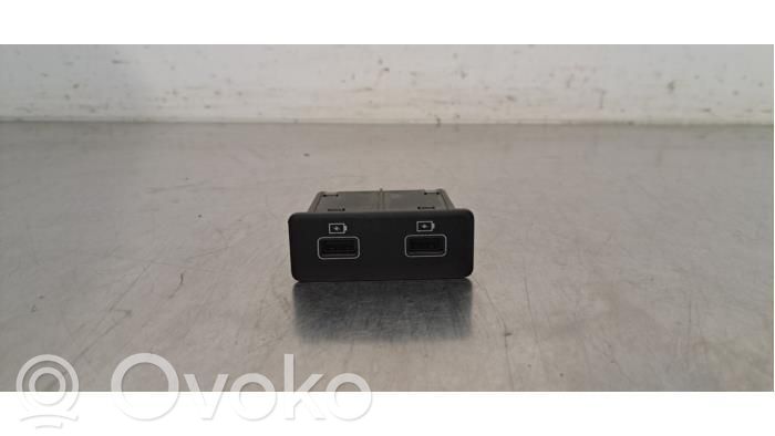 Renault Express USB-Anschluss 