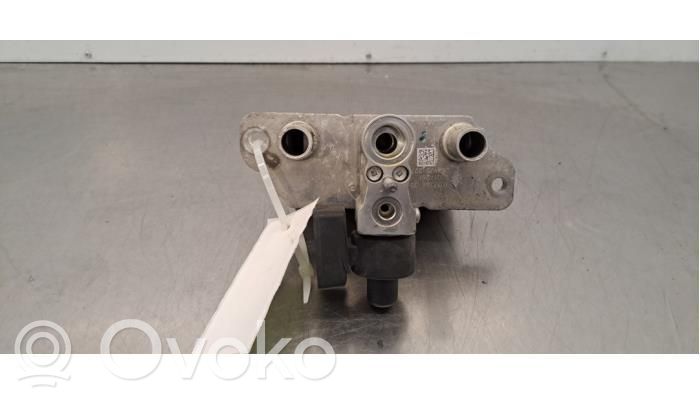 Oil filter mounting bracket   103776400C