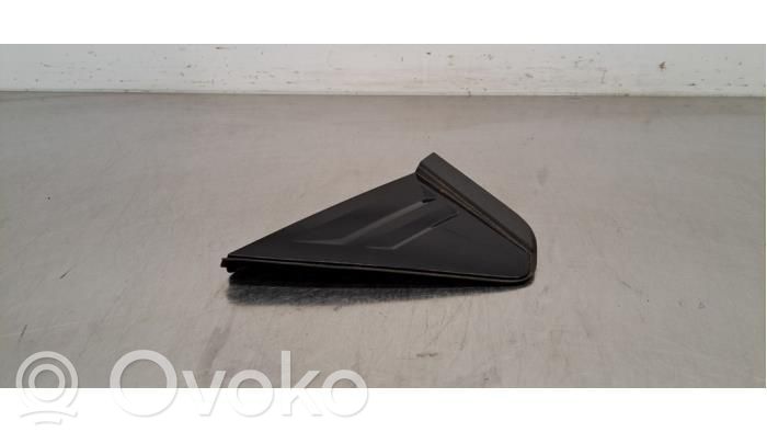 Opel Astra L Muu ulkopuolen osa