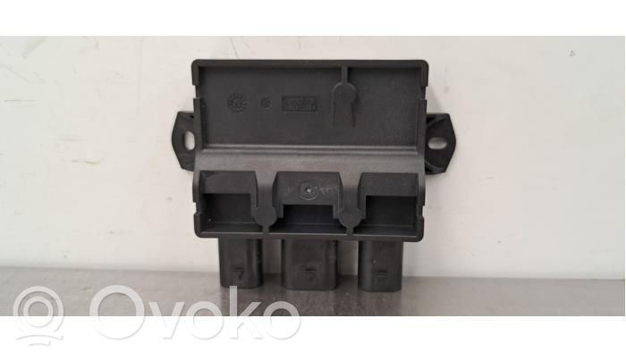 Mazda CX-60 Module unité de contrôle d'antenne 