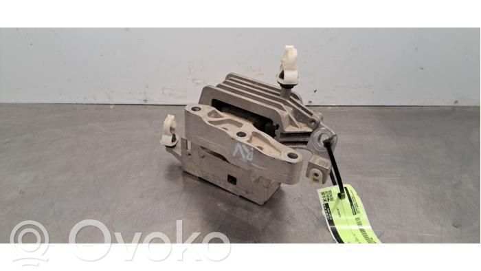 Mini One - Cooper F56 F55 Engine mount bracket 