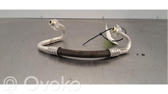 Volvo XC40 Ilmastointilaitteen putki (A/C) 