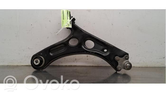 Triangle bras de suspension inférieur avant