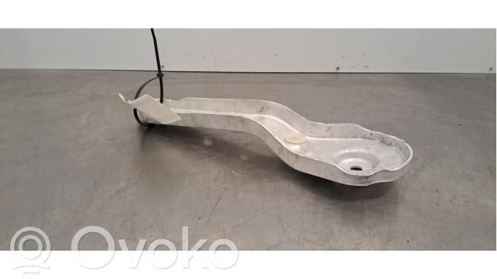 BMW 7 G11 G12 Alte piese compartiment motor 