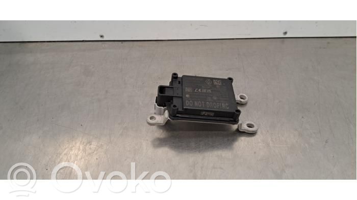 Renault Clio V Senzor radar distronic 