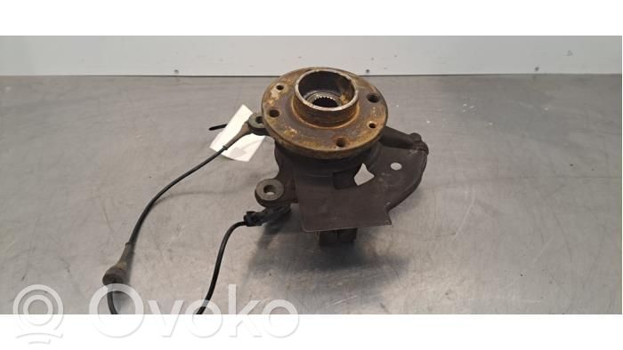 Nissan Micra K14 Achsschenkel vorne