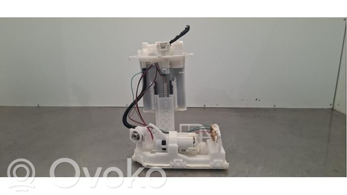 Bomba interna de combustible   7702002C21