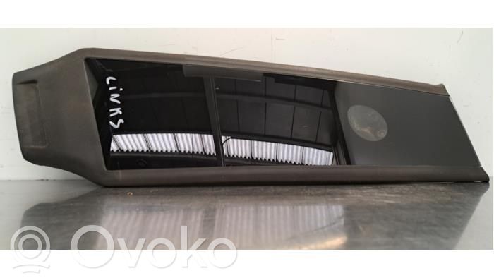 Tesla Model 3 Pillar (middle) 