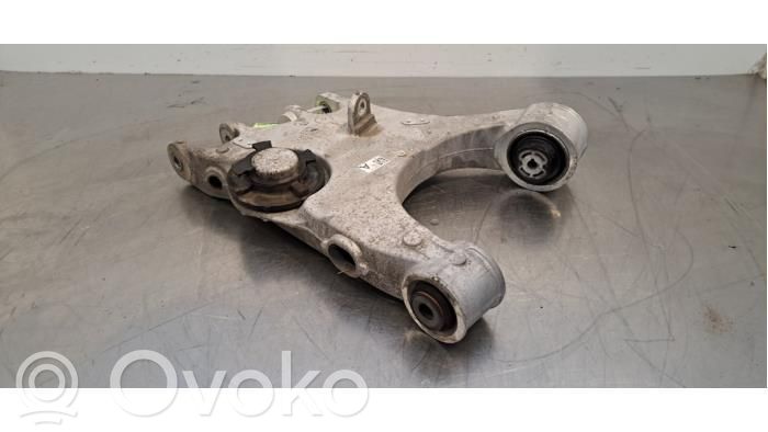Alfa Romeo Giulia Braț control spate 