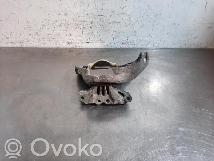 Citroen C4 Grand Picasso Engine mount bracket 