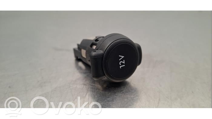 12 V Socket (front)   9666105377,9801850877,9801850877