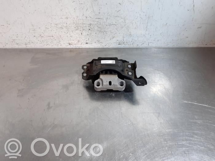 Skoda Scala Gearbox mounting bracket 