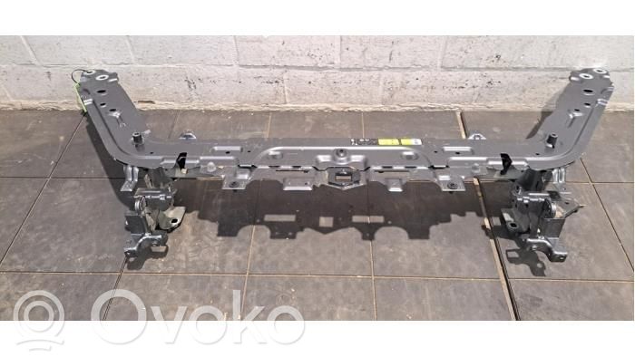 Jaguar E-Pace Radiatoru paneļa augšējā daļa (televizors) 