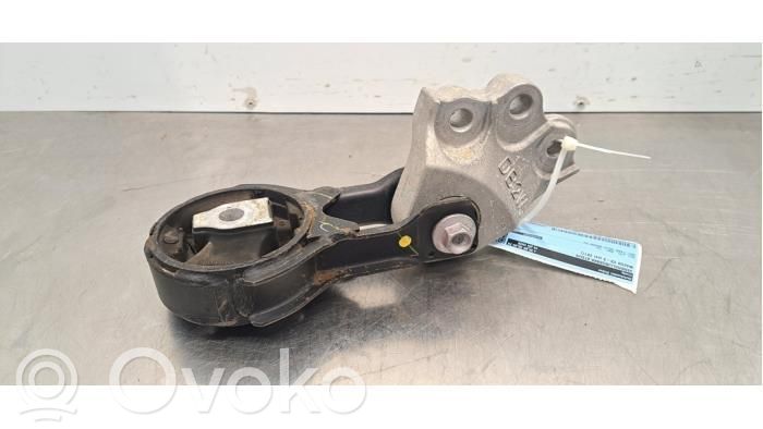 Mazda CX-3 Gearbox mounting bracket 