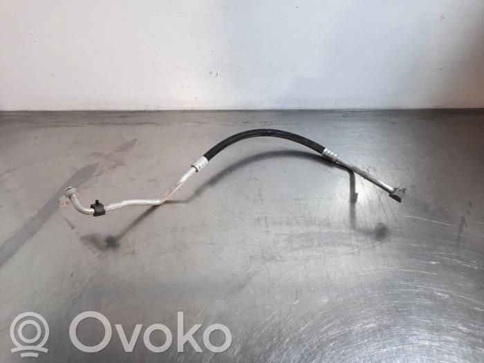 Ilmastointilaitteen putki (A/C)   10625049